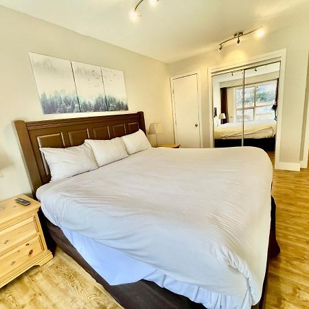 Best Ski In Ski Out Condo At Уистлер Экстерьер фото